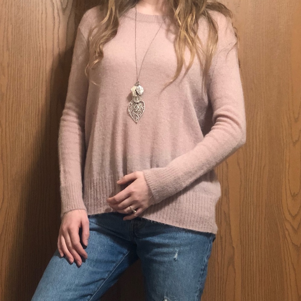 AMERICAN EAGLE SWEATER